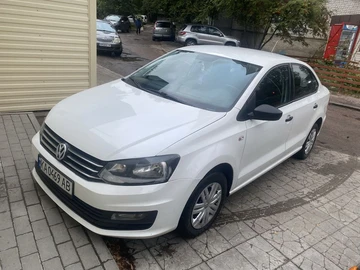 Авто Volkswagen Polo 2019 № 8154996