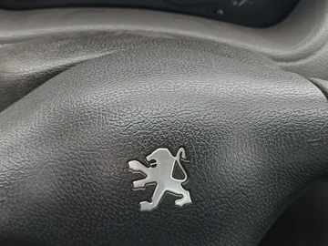 Авто Peugeot 206 1998 № 8155298