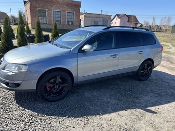Авто Volkswagen Passat Variant 2010 № 8155448