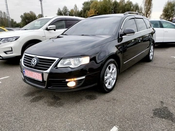 Авто Volkswagen Passat Variant 2010 № 8155728