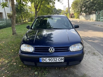Авто Volkswagen Golf 2000 № 8155767