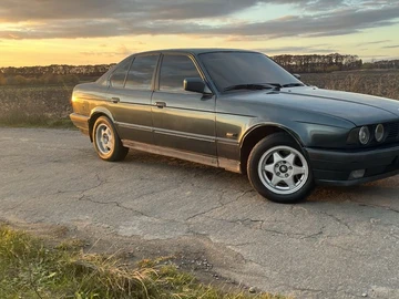 Авто BMW 5 Серия 1991 № 8156018