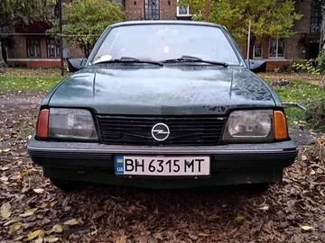 Авто Opel Ascona 1989 № 8156045