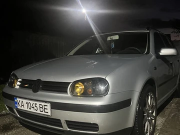 Авто Volkswagen Golf 2001 № 8156198