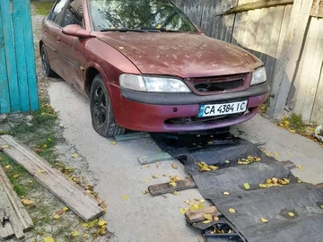 Авто Opel Vectra 1996 № 8156212
