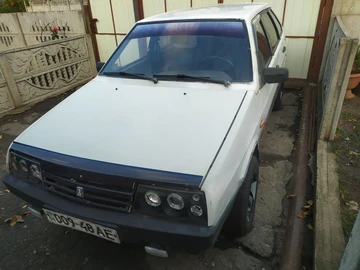 Авто ВАЗ 2109 1993 № 8156227