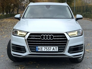 Авто Audi Q7 2018 № 8156243