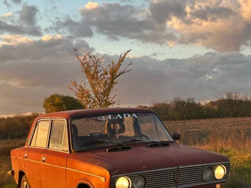 Авто ВАЗ 2103 1975 № 8156331