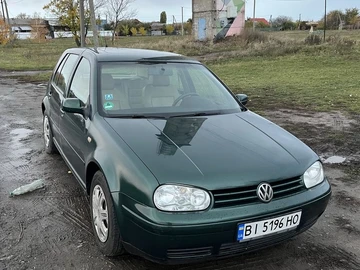 Авто Volkswagen Golf 1999 № 8156342