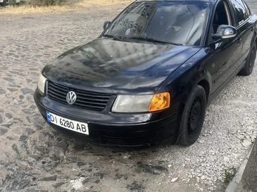 Авто Volkswagen Passat Sedan 2000 № 8156620