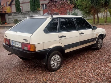 Авто ВАЗ 2109 1990 № 8156862
