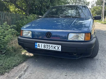 Авто Volkswagen Passat Sedan 1988 № 8156883