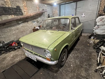 Авто ВАЗ 2101 1976 № 8156897