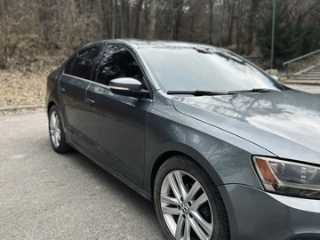 Авто Volkswagen Jetta 2013 № 8156906