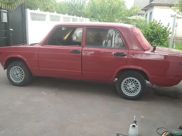 Авто ВАЗ 2105 1995 № 8156939