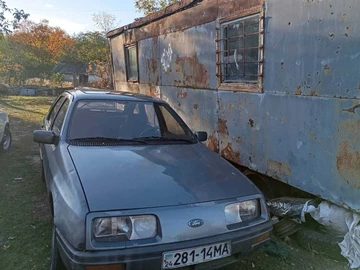 Авто Ford Sierra 1990 № 8157077
