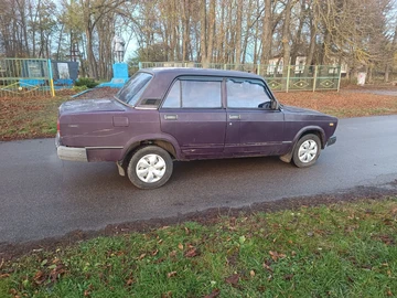 Авто ВАЗ 2107 2000 № 8157304