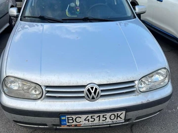 Авто Volkswagen Golf 2001 № 8157350