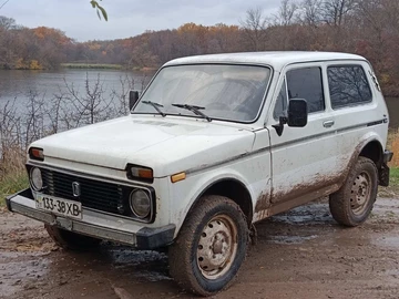 Авто ВАЗ 2121 1990 № 8157616