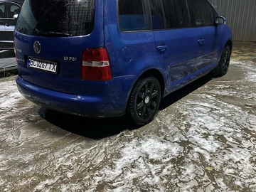 Авто Volkswagen Touran 2003 № 8157706