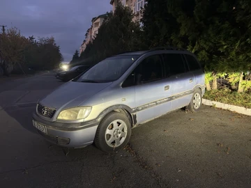 Авто Opel Zafira 1999 № 8158000