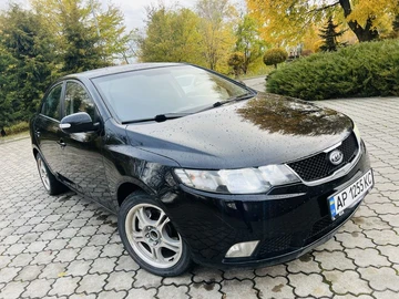 Авто KIA Cerato Forte  2009 № 8158037