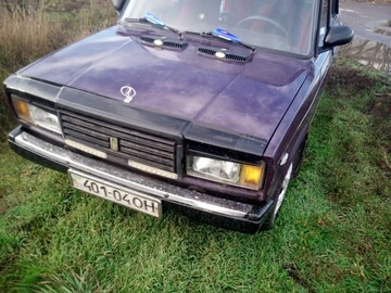 Авто ВАЗ 2107 2001 № 8158103