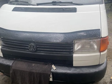 Авто Volkswagen Transporter 1993 № 8158120