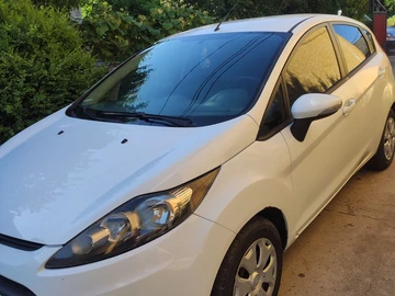 Авто Ford Fiesta 2010 № 8158186