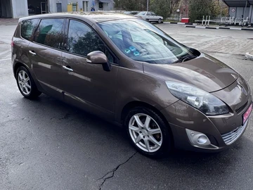 Авто Renault Grand Scenic 2010 № 8158277