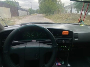 Авто Volkswagen Passat Sedan 1988 № 8158288