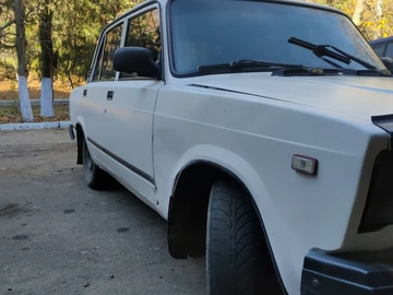 Авто ВАЗ 2107 1990 № 8158293