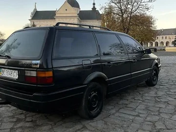 Авто Volkswagen Passat Hatchback 1991 № 8158391