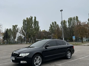 Авто Skoda Superb 2010 № 8158499