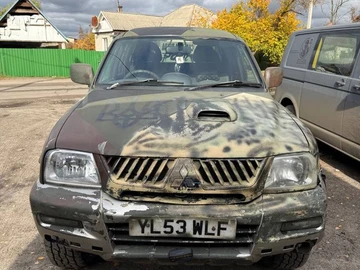 Авто Mitsubishi L 200 2004 № 8158734