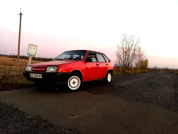Авто ВАЗ 2109 1989 № 8158761