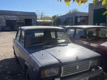 Авто ВАЗ 2107 1999 № 8158789