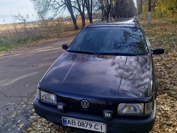Авто Volkswagen Passat Variant 1990 № 8158793