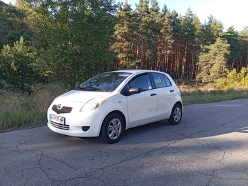 Авто Toyota Yaris 2007 № 8158801
