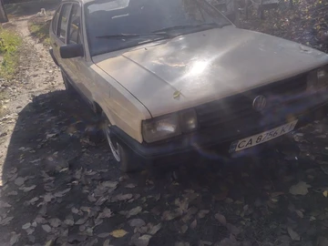 Авто Volkswagen Passat Sedan 1987 № 8158969