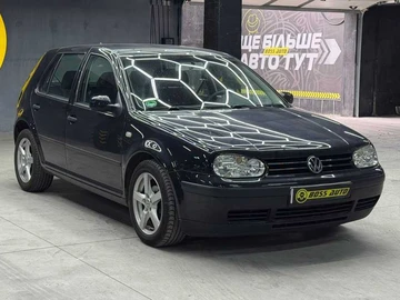 Авто Volkswagen Golf 2000 № 8159054