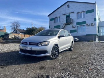 Авто Volkswagen Polo 2011 № 8159104