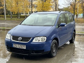 Авто Volkswagen Touran 2004 № 8160012