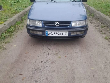 Авто Volkswagen Passat Variant 1988 № 8160030