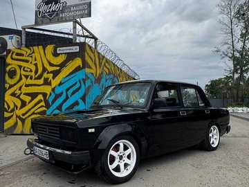 Авто ВАЗ 2105 1988 № 8160033