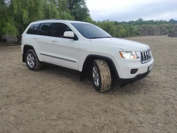 Авто Jeep Grand Cherokee 2011 № 8160165