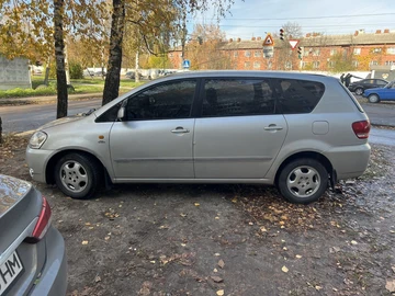 Авто Toyota Verso 2002 № 8160186