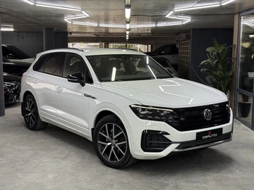 Авто Volkswagen Touareg 2019 № 8160317