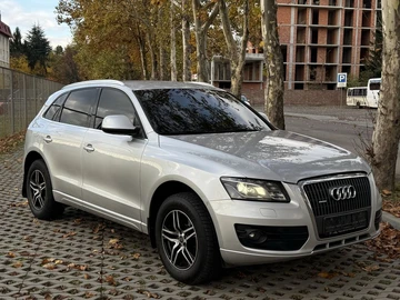 Авто Audi Q5 2011 № 8160451