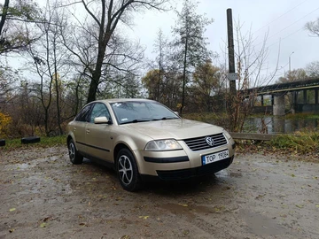 Авто Volkswagen Passat Sedan 2001 № 8160517